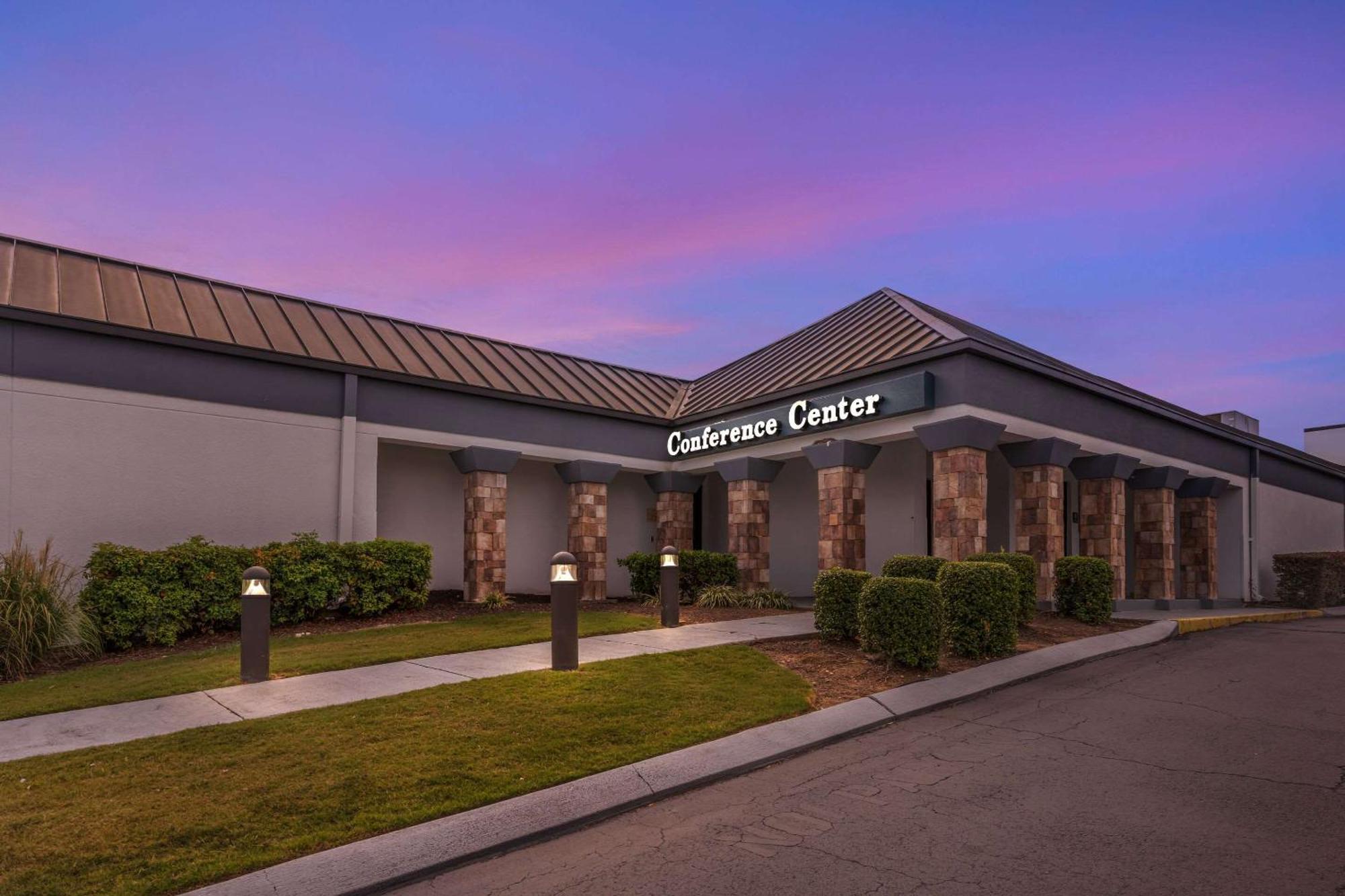 Comfort Inn & Suites Chattanooga-East Ridge Exterior photo